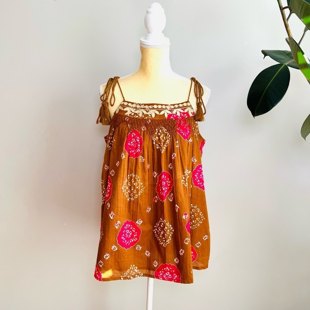 NWOT Nicole Miller Bohemian Artelier Flowy Tank Top with Tassles